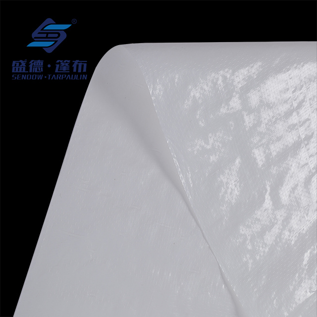 Bâche PE ignifuge avec une forte résistance à la déchirure, imperméable et anti-UV